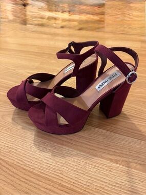 Steve Madden Burgundy Suede Platform Block Heel Sandals